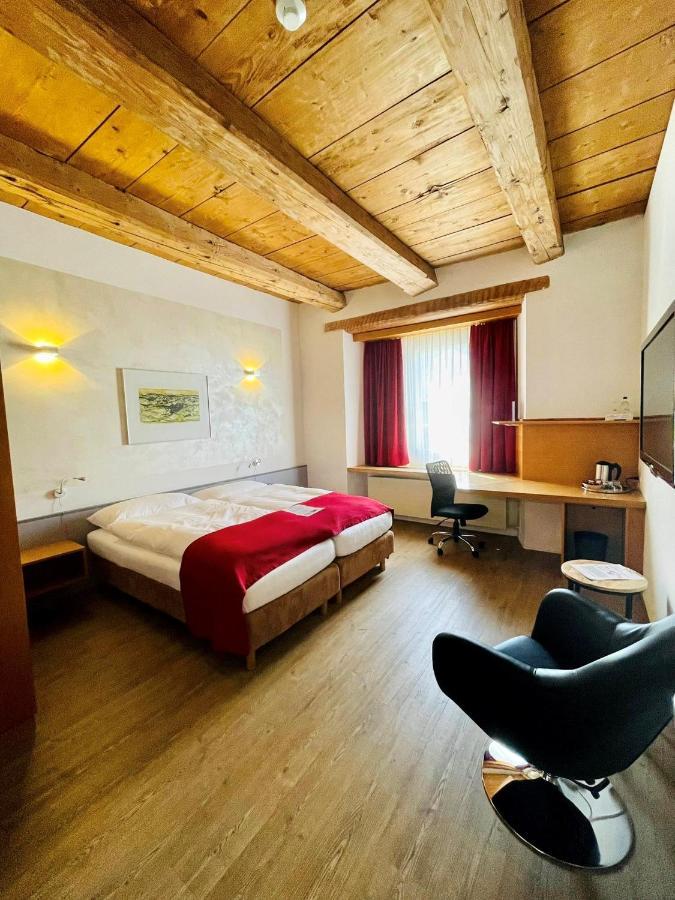 Hotel Balsthal Exterior photo