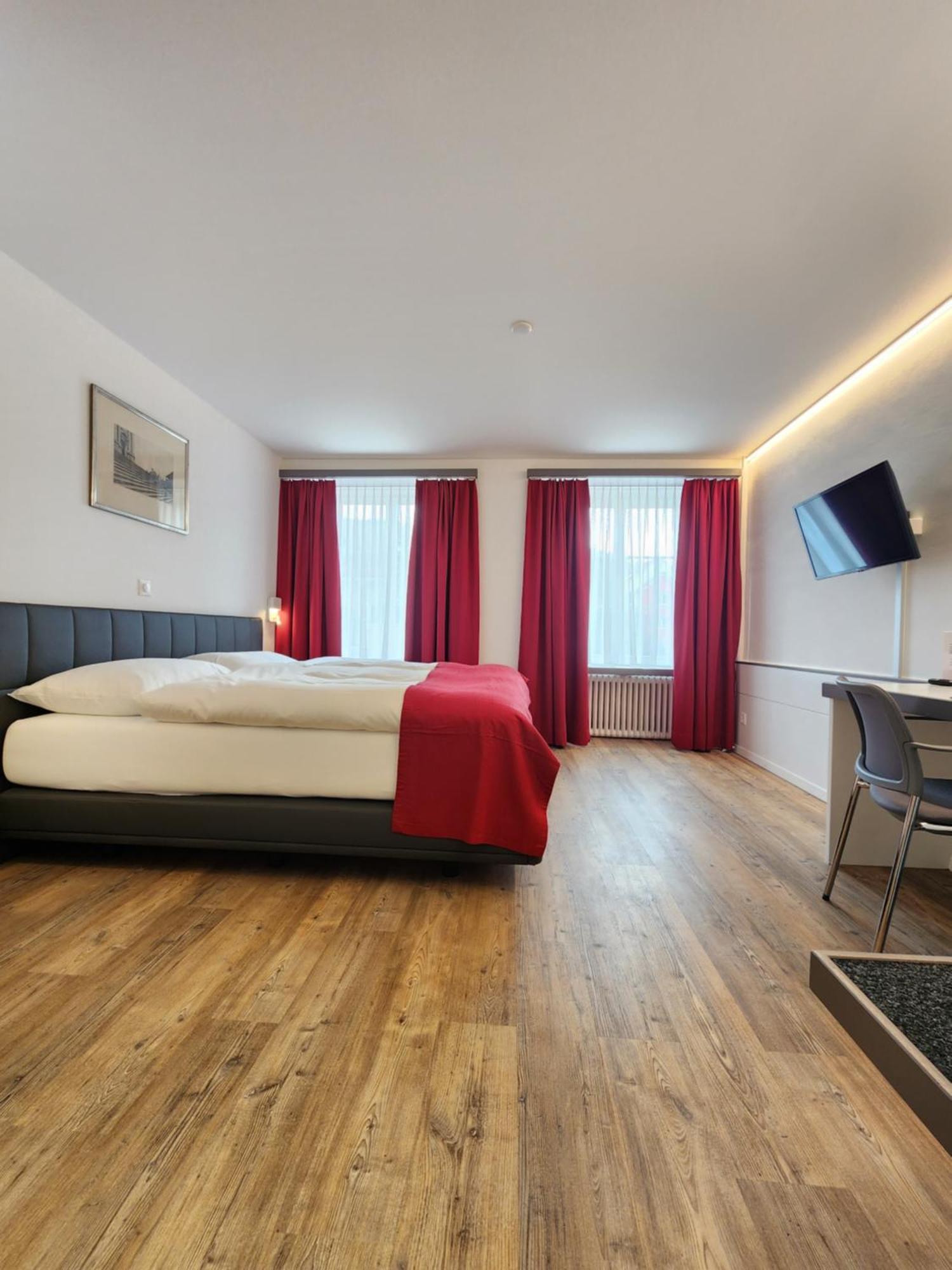 Hotel Balsthal Exterior photo