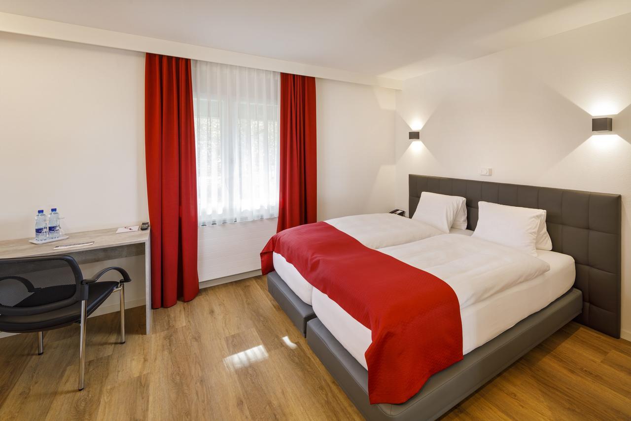 Hotel Balsthal Exterior photo