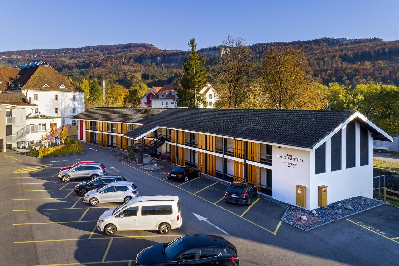 Hotel Balsthal Exterior photo